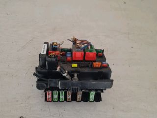 bontott CITROËN C3 Biztosítéktábla Motortér