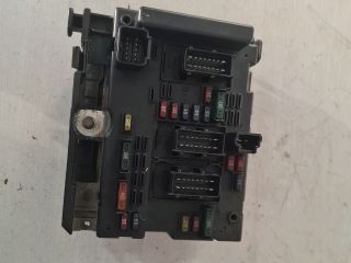 bontott CITROËN C3 Biztosítéktábla Motortér