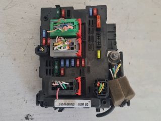 bontott CITROËN C3 Biztosítéktábla Motortér