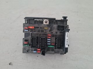 bontott CITROËN C3 Biztosítéktábla Motortér