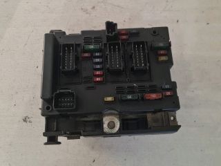 bontott CITROËN C3 Biztosítéktábla Motortér