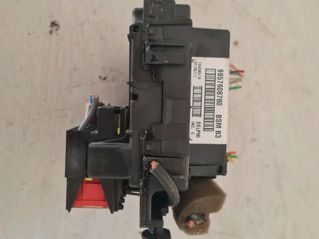 bontott CITROËN C3 Biztosítéktábla Motortér