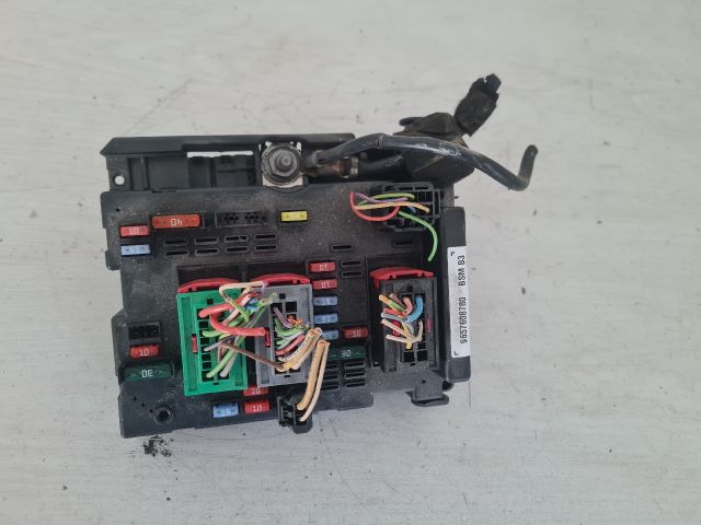 bontott CITROËN C3 Biztosítéktábla Motortér