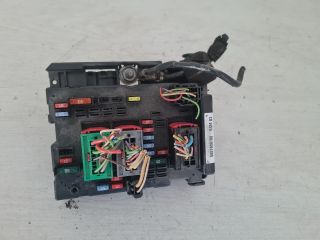 bontott CITROËN C3 Biztosítéktábla Motortér