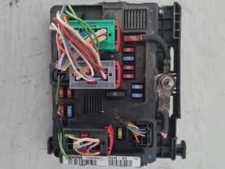 bontott CITROËN C3 Biztosítéktábla Motortér