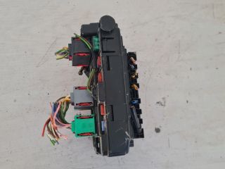 bontott CITROËN C3 Biztosítéktábla Motortér