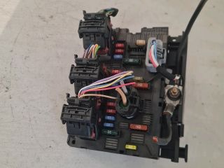 bontott CITROËN C3 Biztosítéktábla Motortér