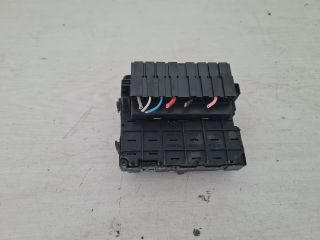 bontott CITROËN C3 Biztosítéktábla Motortér