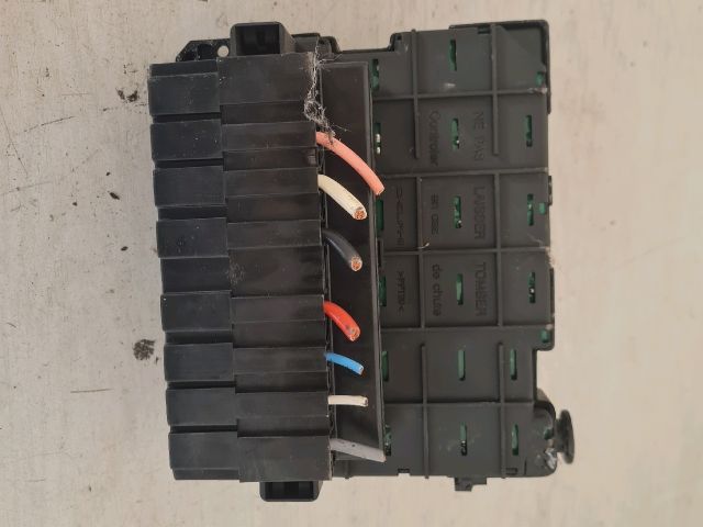 bontott CITROËN C3 Biztosítéktábla Motortér