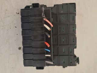 bontott CITROËN C3 Biztosítéktábla Motortér