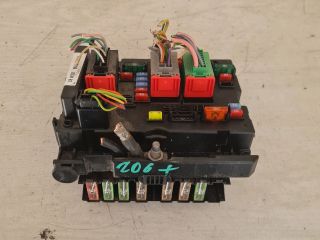 bontott CITROËN C3 Biztosítéktábla Motortér