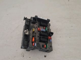 bontott CITROËN C3 Biztosítéktábla Motortér