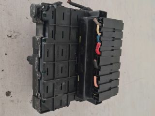 bontott CITROËN C3 Biztosítéktábla Motortér