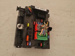 bontott CITROËN C3 Biztosítéktábla Motortér