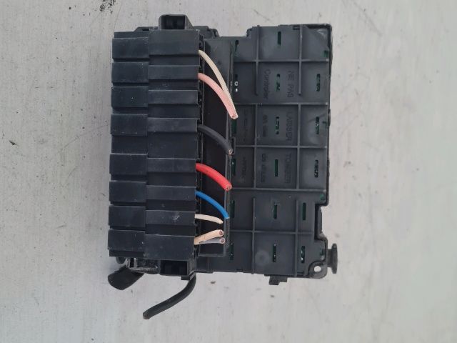 bontott CITROËN C3 Biztosítéktábla Motortér