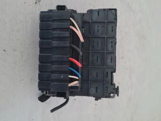 bontott CITROËN C3 Biztosítéktábla Motortér