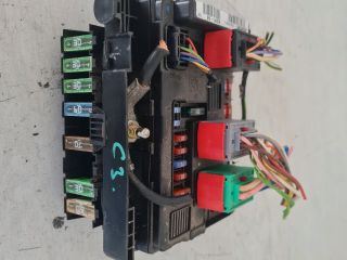 bontott CITROËN C3 Biztosítéktábla Motortér