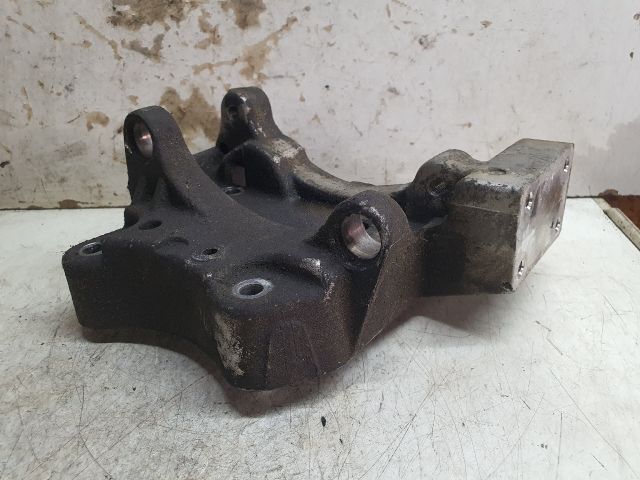 bontott CITROËN C3 Generátor Tartó Bak