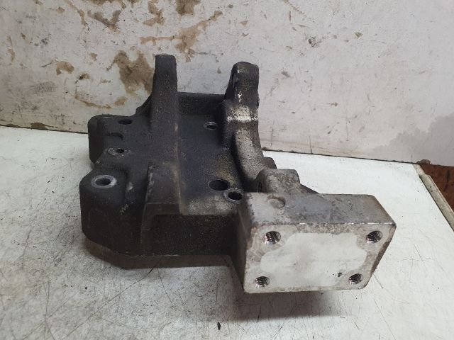 bontott CITROËN C3 Generátor Tartó Bak