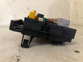 bontott CITROËN C3 Biztosítéktábla Motortér