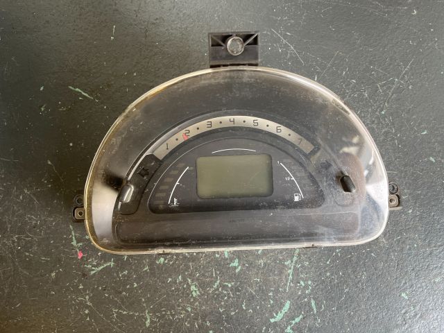 bontott CITROËN C3 Kilométeróra