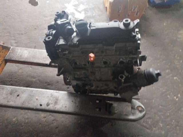 bontott CITROËN C3 Motor (Fűzött blokk hengerfejjel)