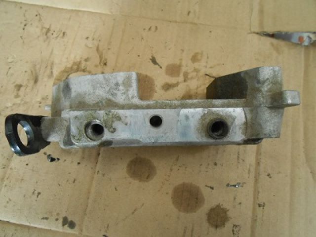 bontott CITROËN C3 Motor Tartó Bak (Fém)