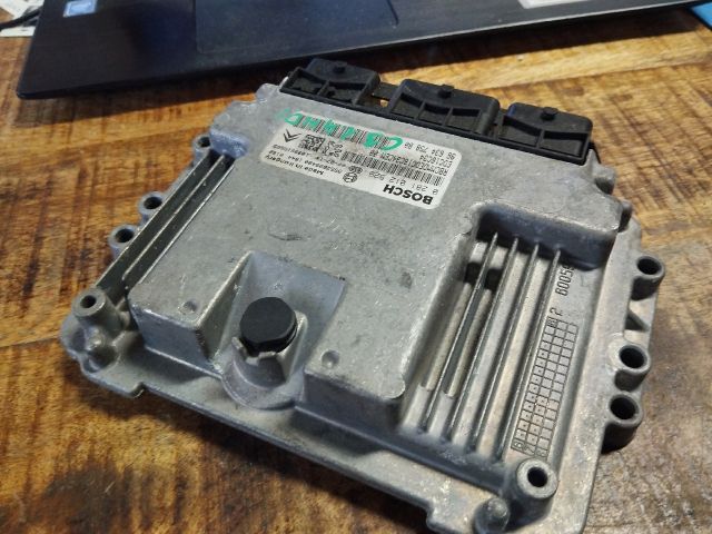 bontott CITROËN C3 Motorvezérlő