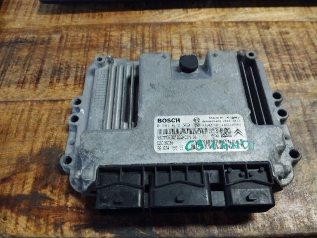 bontott CITROËN C3 Motorvezérlő