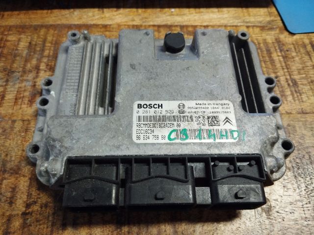 bontott CITROËN C3 Motorvezérlő