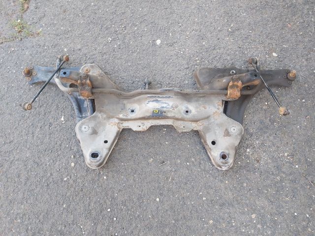 bontott CITROËN C3 Első Bölcső