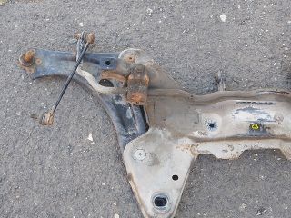 bontott CITROËN C3 Első Bölcső