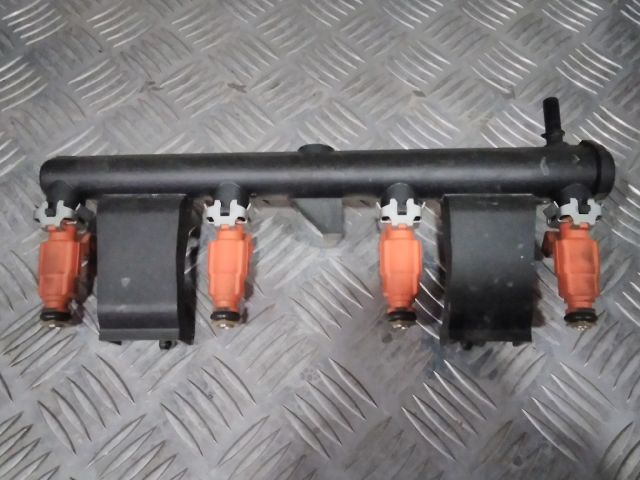 bontott CITROËN C3 Porlasztó Sor / Híd