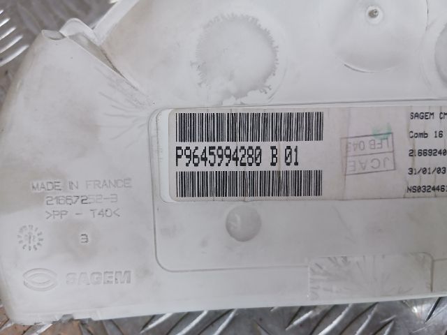 bontott CITROËN C3 Kilométeróra