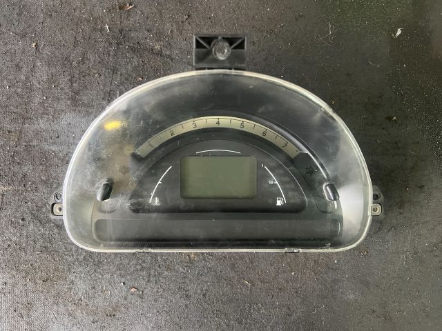 bontott CITROËN C3 Kilométeróra