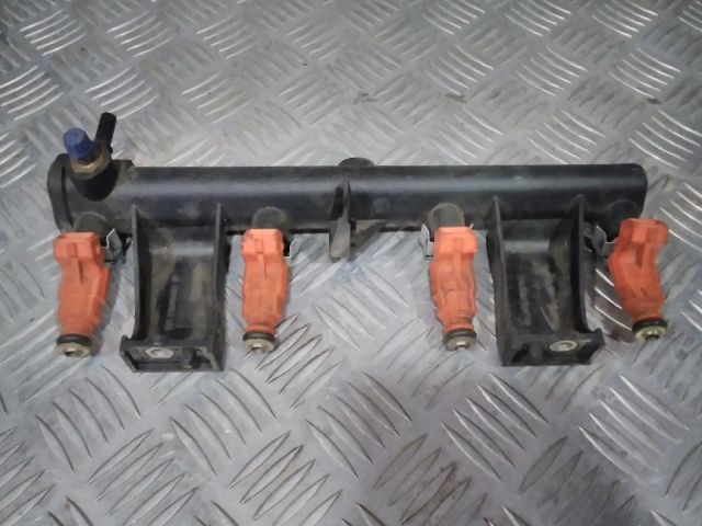 bontott CITROËN C3 Porlasztó Sor / Híd