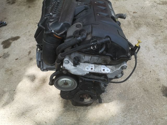 bontott CITROËN C3 Motor (Fűzött blokk hengerfejjel)