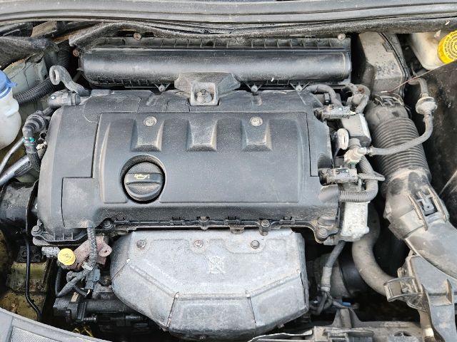 bontott CITROËN C3 Motor (Fűzött blokk hengerfejjel)