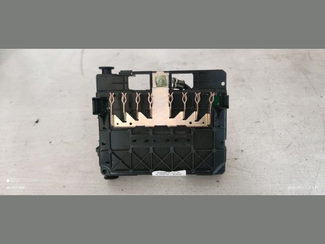 bontott CITROËN C3 Biztosítéktábla Motortér