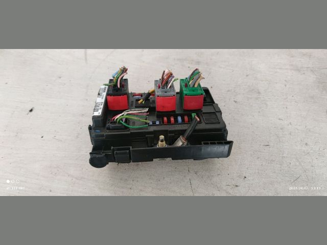 bontott CITROËN C3 Biztosítéktábla Motortér