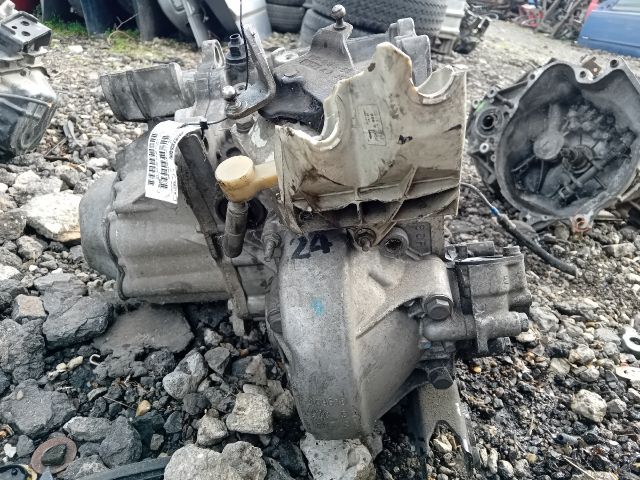 bontott CITROËN C3 Váltó (Mechanikus)