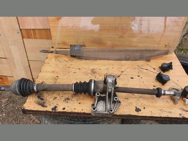 bontott CITROËN C3 Jobb Féltengely