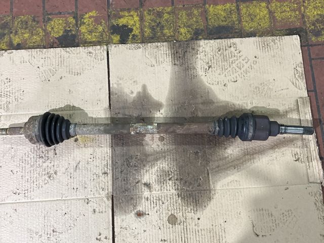 bontott CITROËN C3 Jobb Féltengely