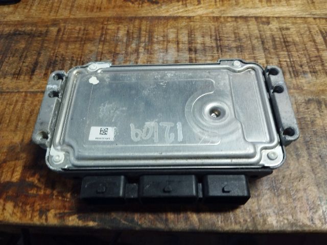 bontott CITROËN C3 Motorvezérlő