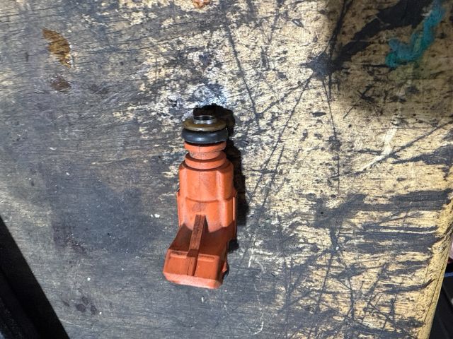 bontott CITROËN C3 Porlasztó (1 db)