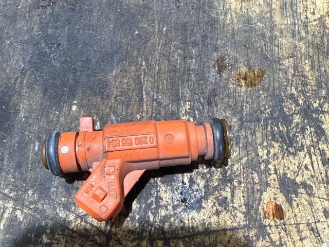 bontott CITROËN C3 Porlasztó (1 db)