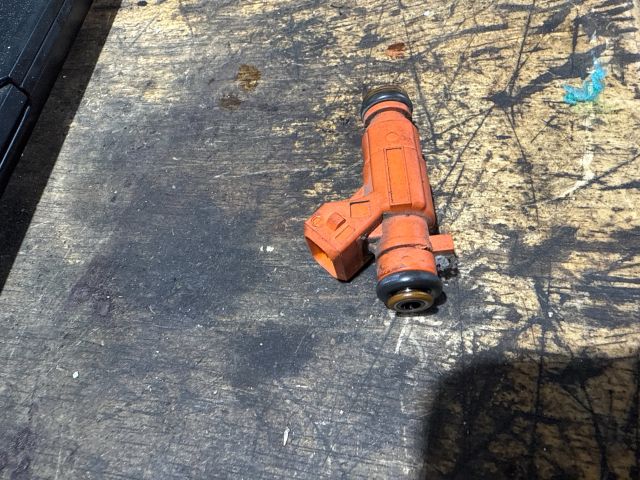 bontott CITROËN C3 Porlasztó (1 db)