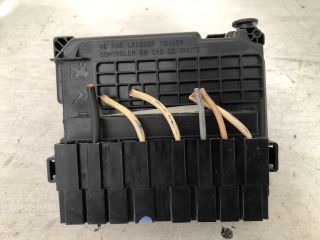 bontott CITROËN C3 Biztosítéktábla Motortér