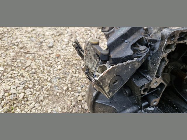 bontott CITROËN C3 Váltó (Mechanikus)