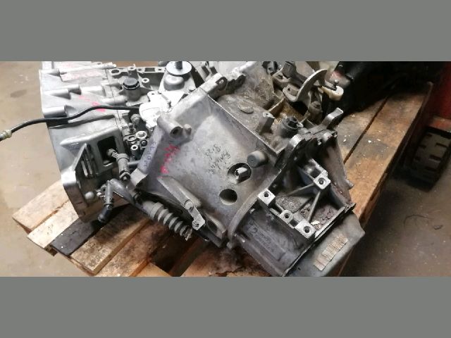 bontott CITROËN C3 Váltó (Mechanikus)